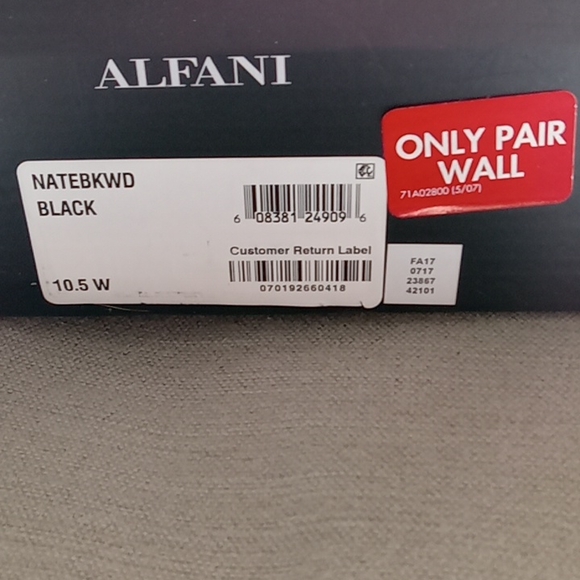 Alfani Dress shoes worn only once 10.5 great condition - Picture 4 of 4
